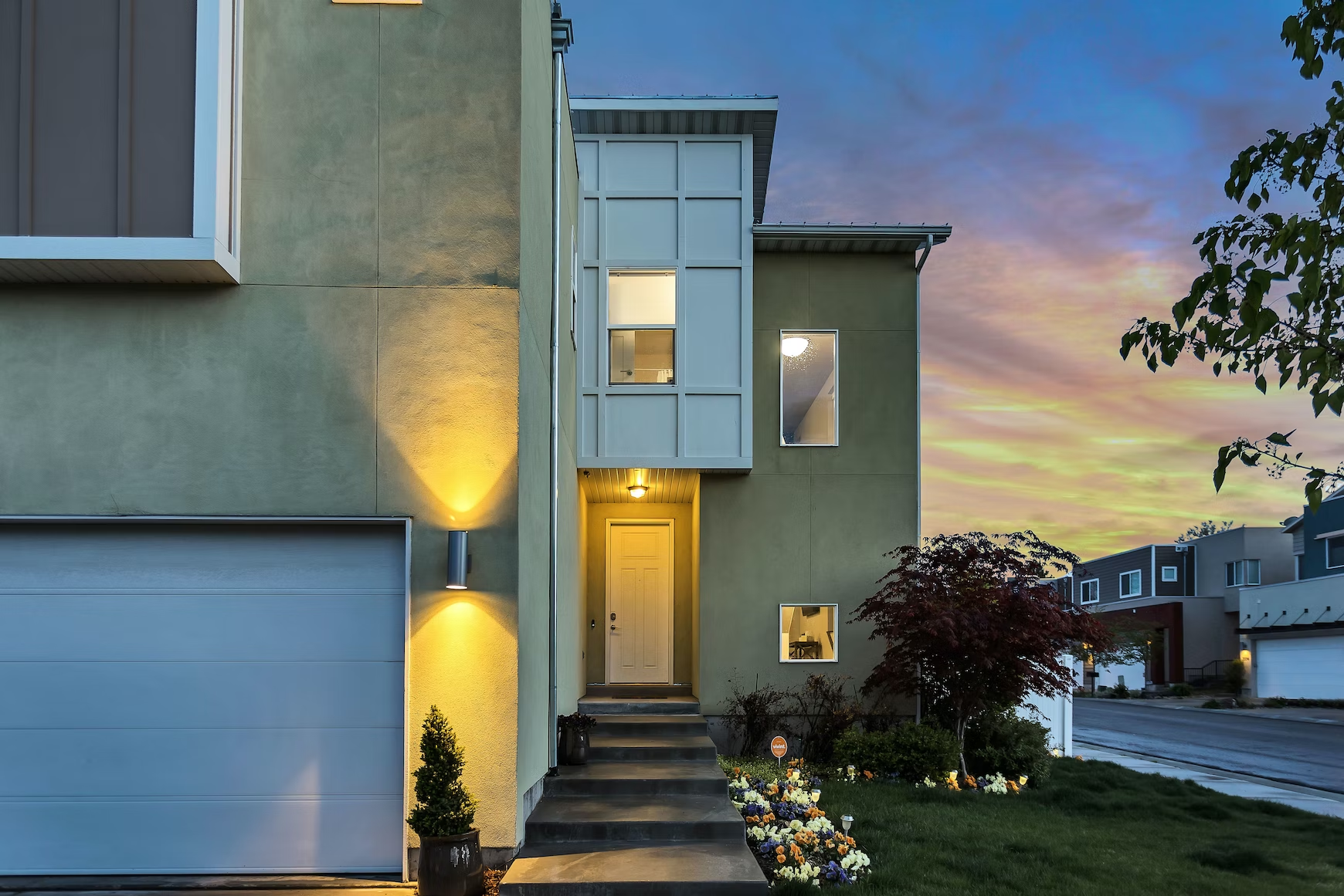 A modern architecture house with an impressive curb appeal.